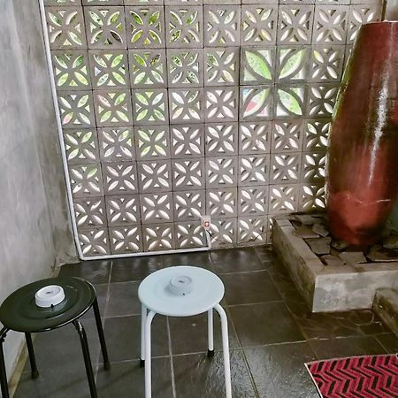 Jeng Tini Guest House Bogor Esterno foto
